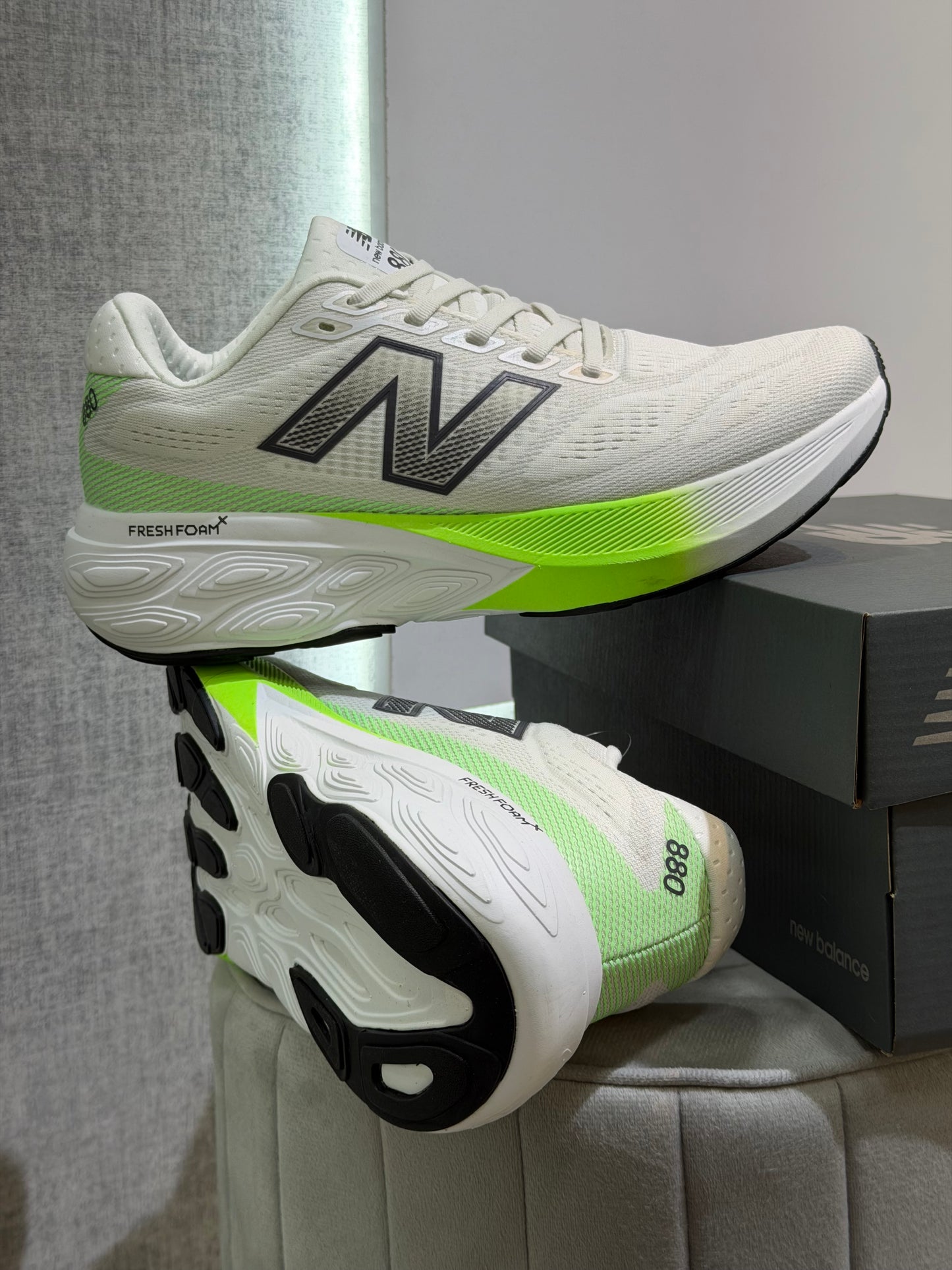 NEW BALANCE 880