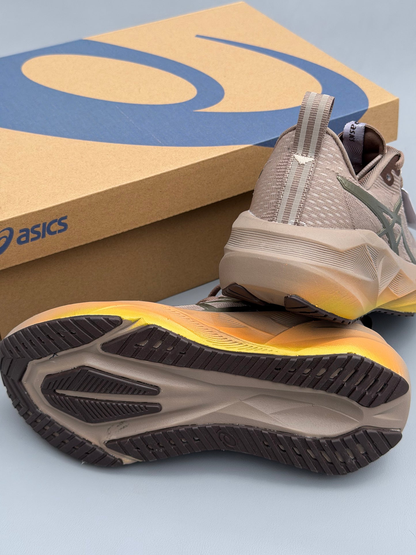 Asics Novablast 5