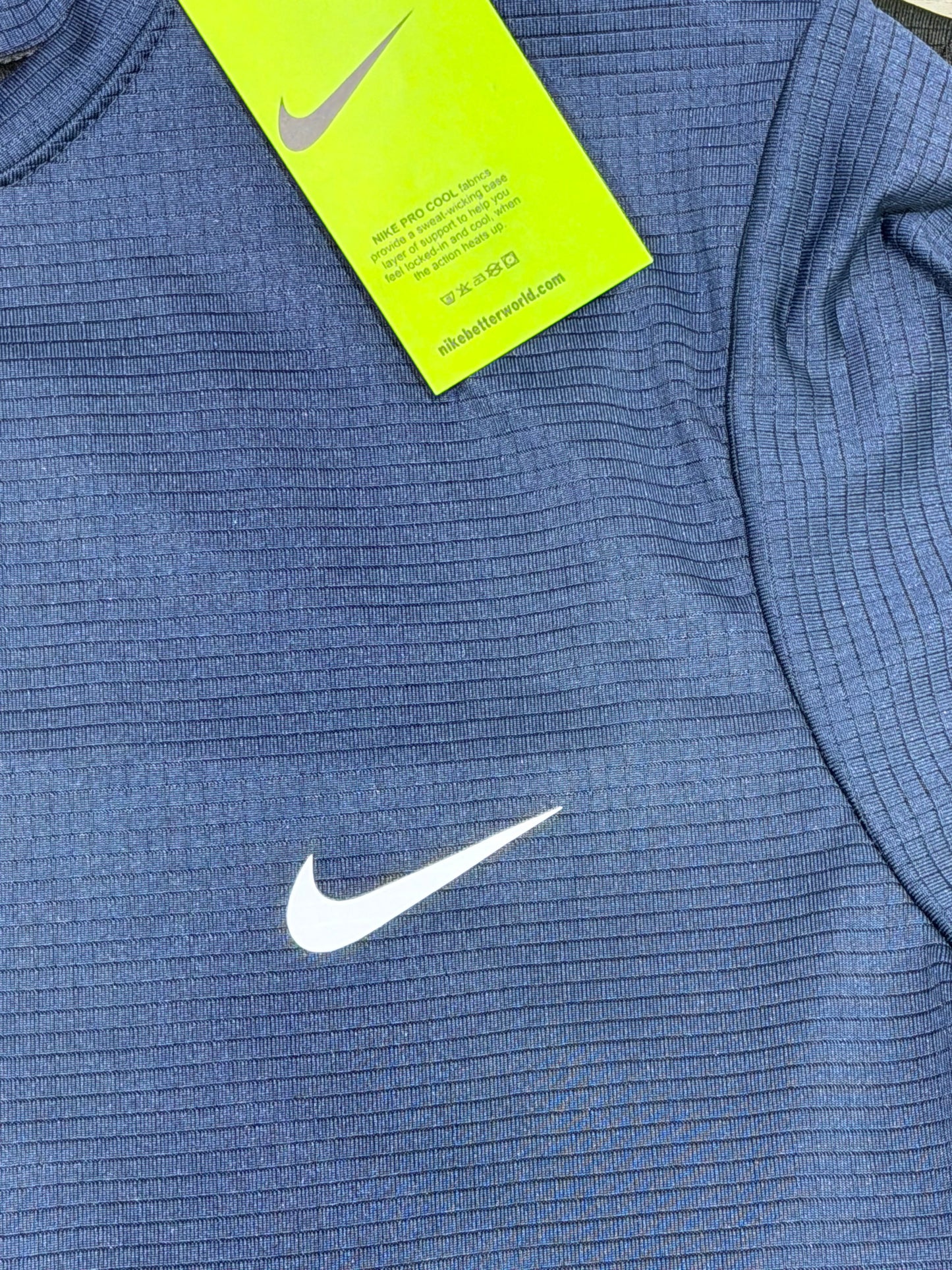 Camiseta NIKE Dri-Fit A