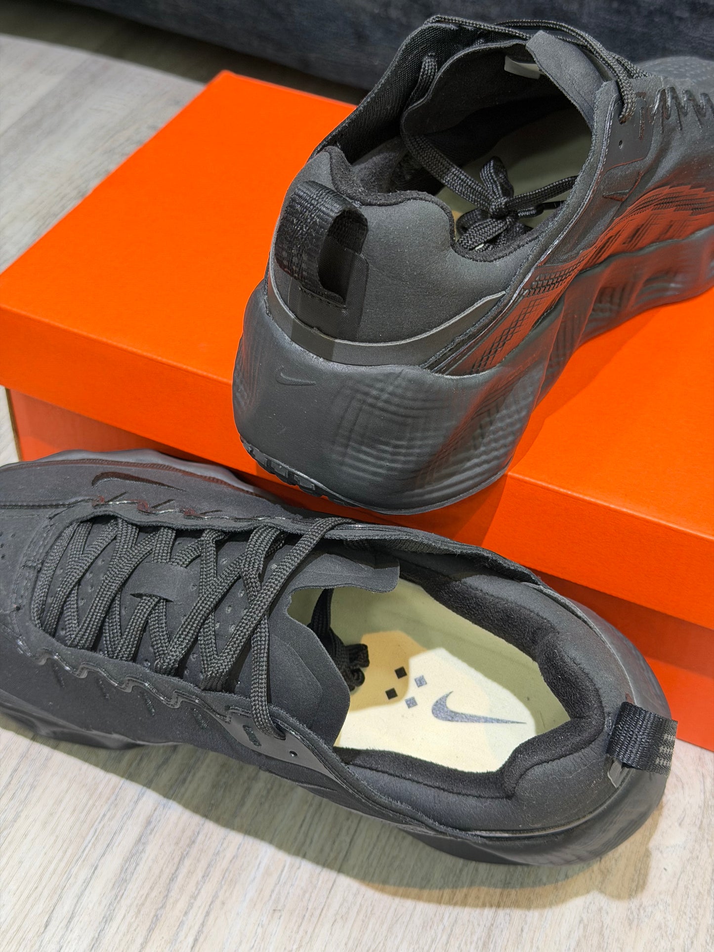 NIKE AVA ROVET