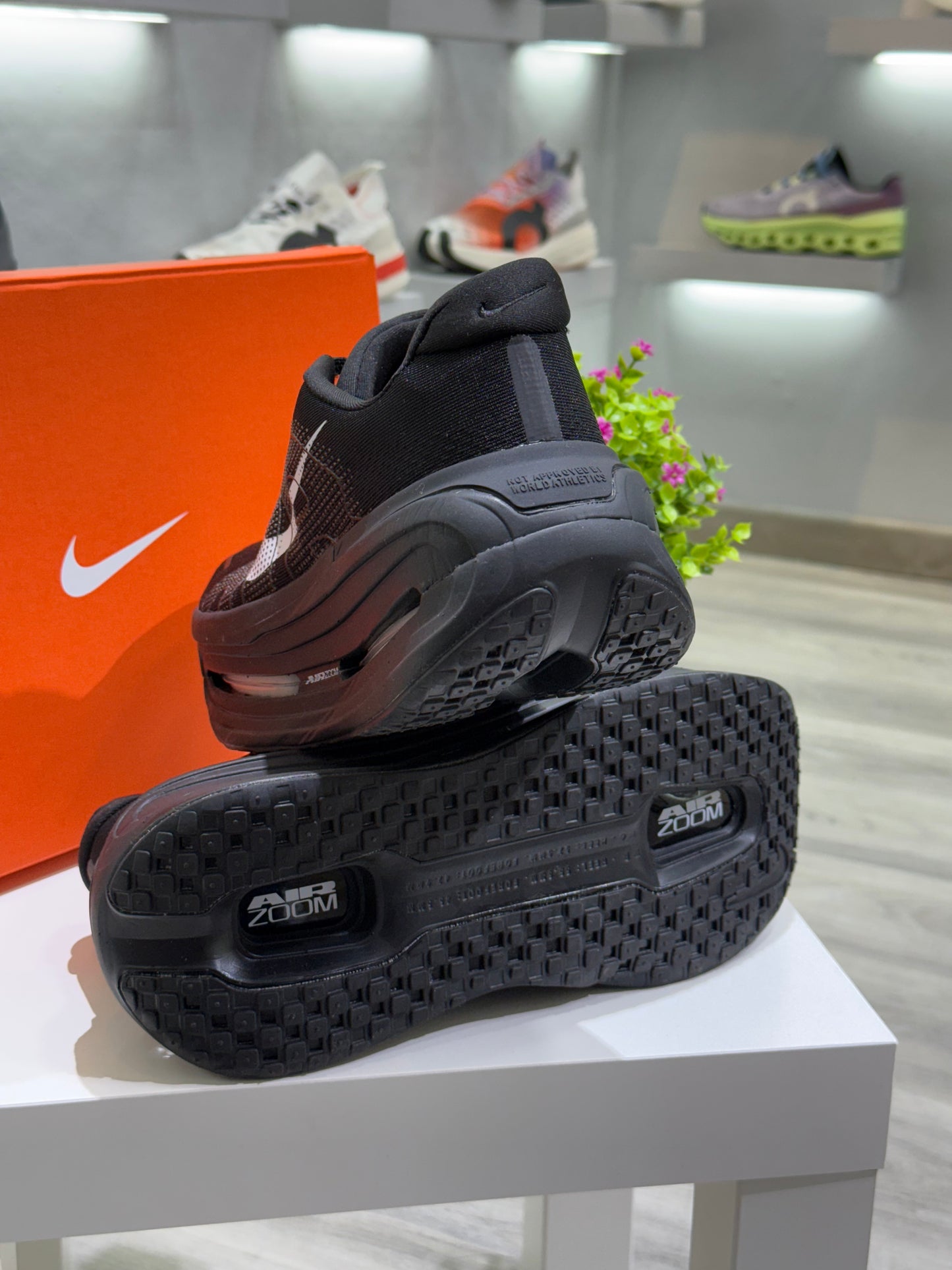 Nike Vomero PREMIUM