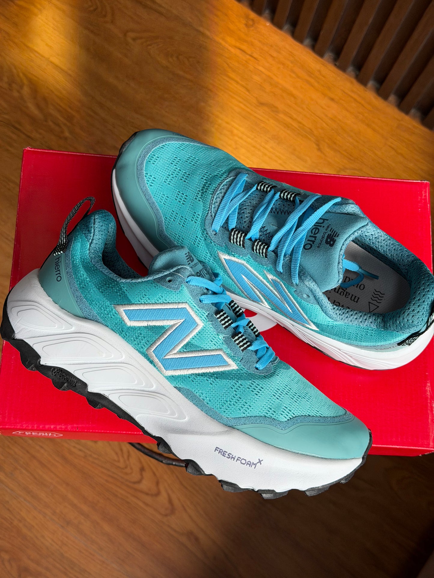 New balance Hierro