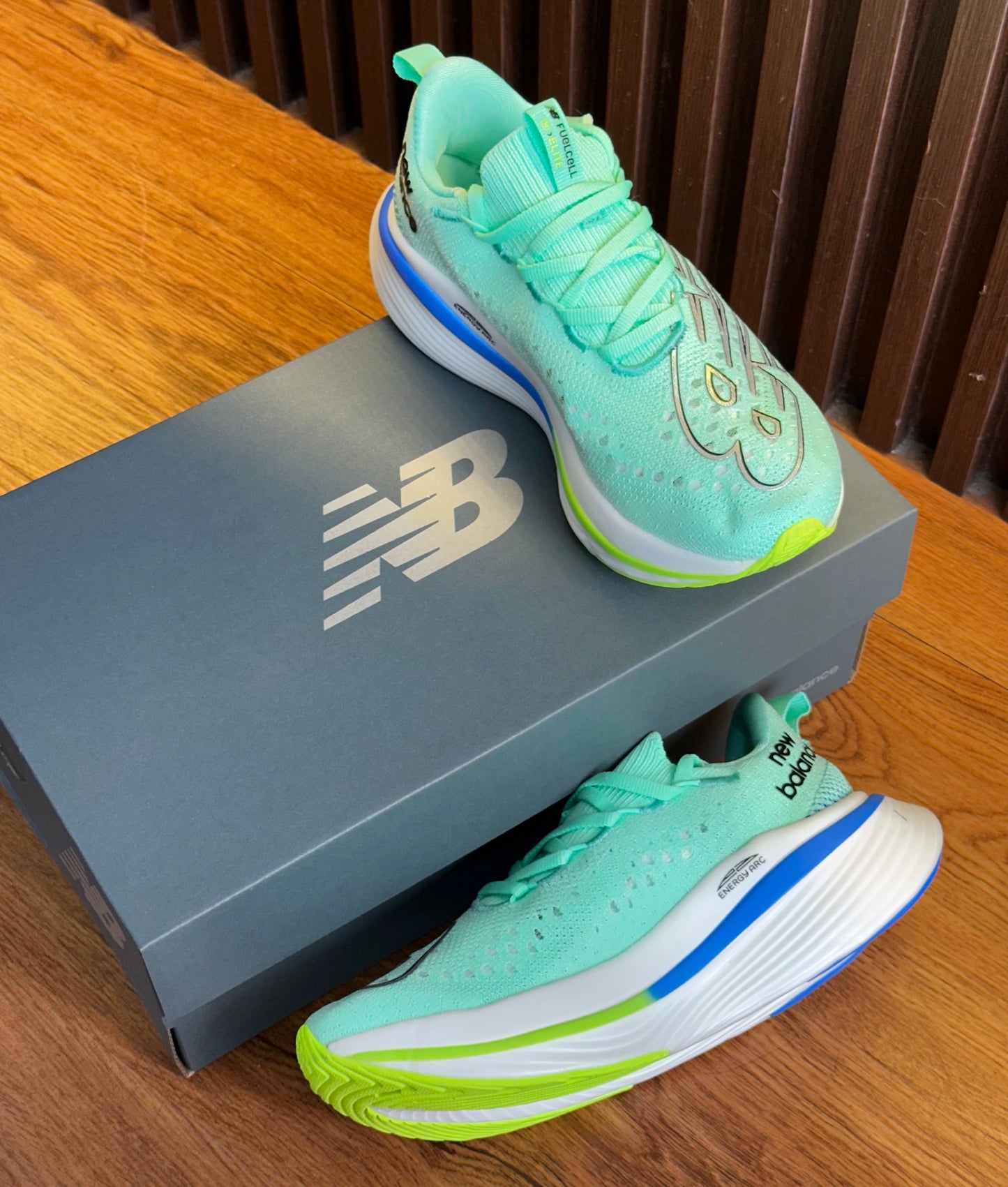 New balance élite V3