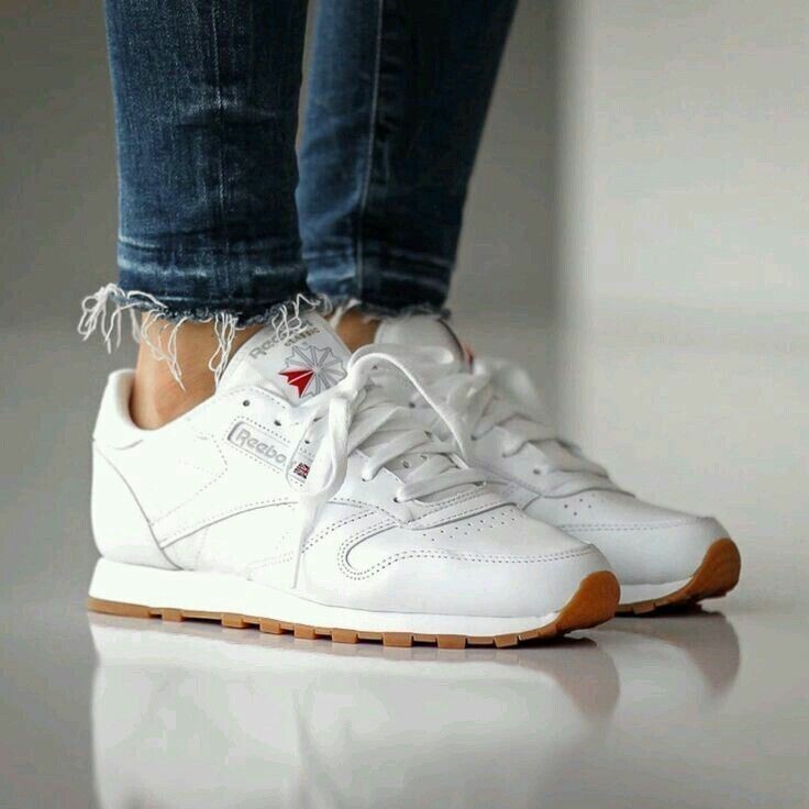 REEBOK CLASSIC