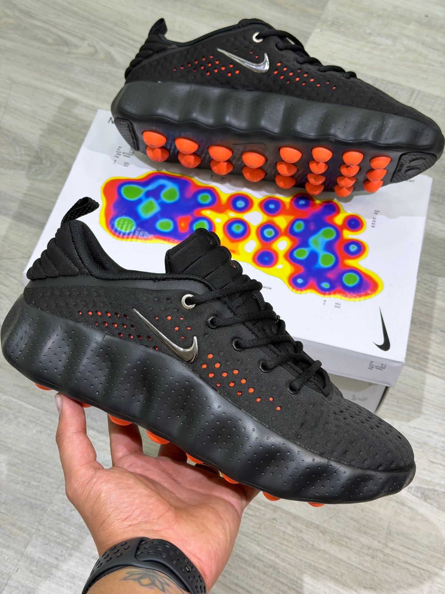 Nike Mind 002