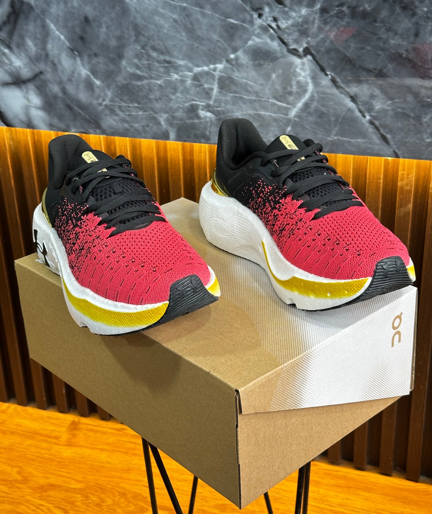 Under Infinite Élite