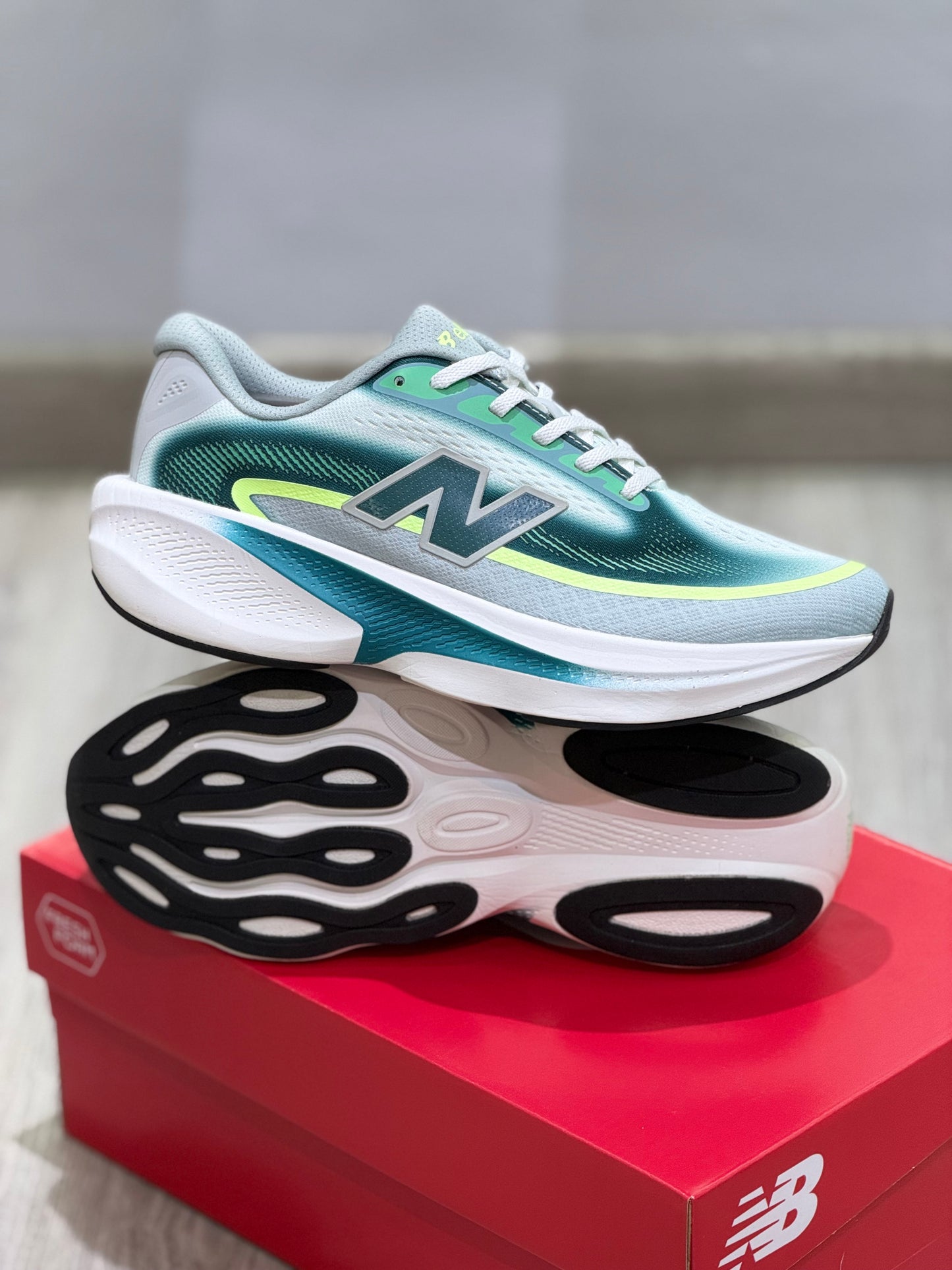 New balance ellipse V1