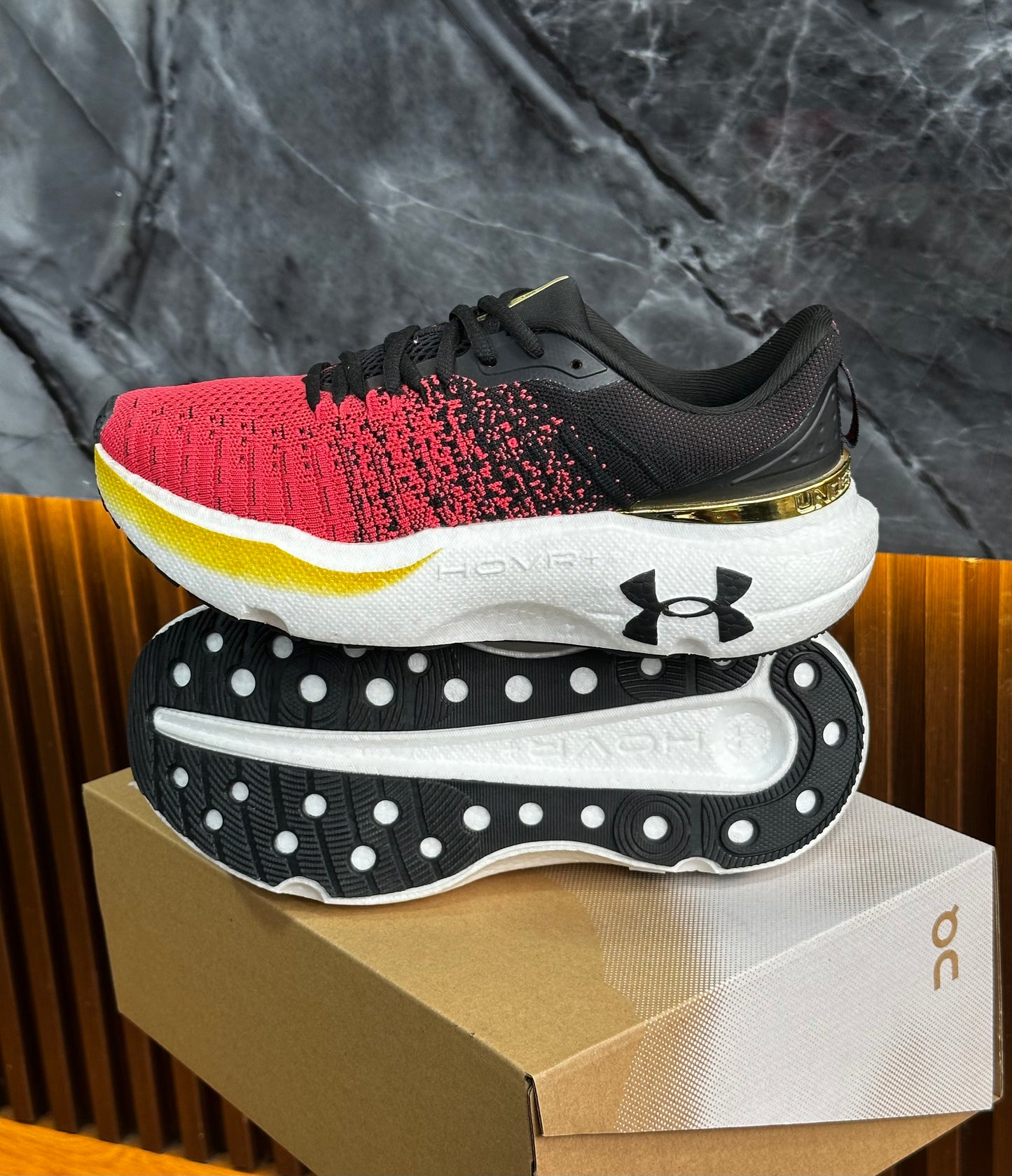 Under Infinite Élite