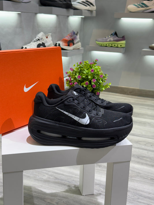Nike Vomero PREMIUM