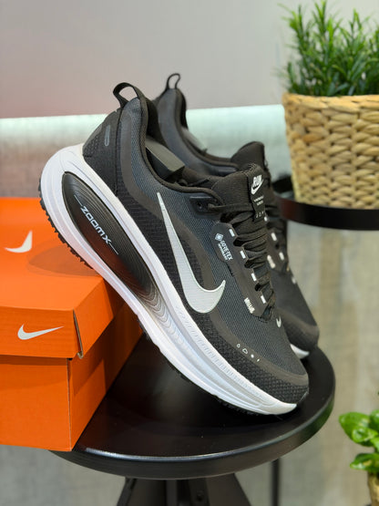 Nike Vomero 18 GORETEX