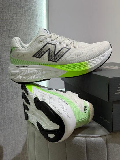 NEW BALANCE 880