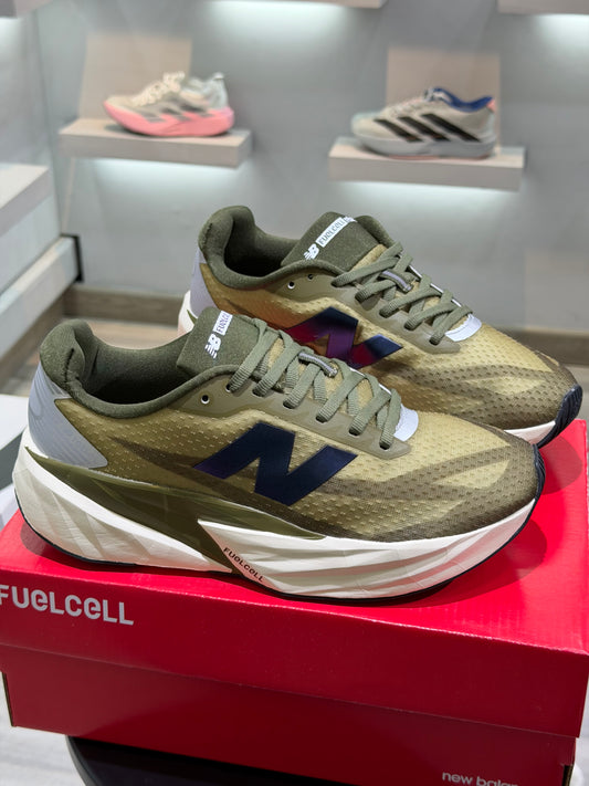 NEW BALANCE REBEL V5