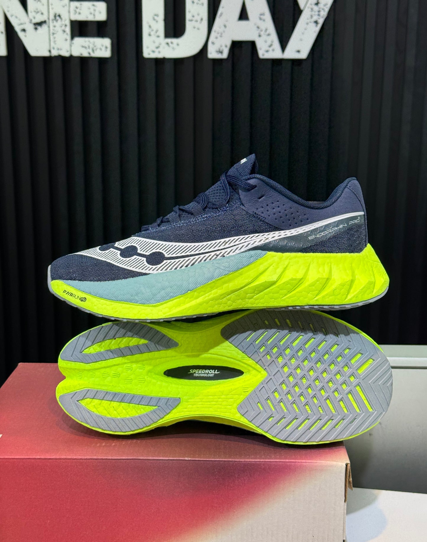 Saucony Endorphin PRO 4