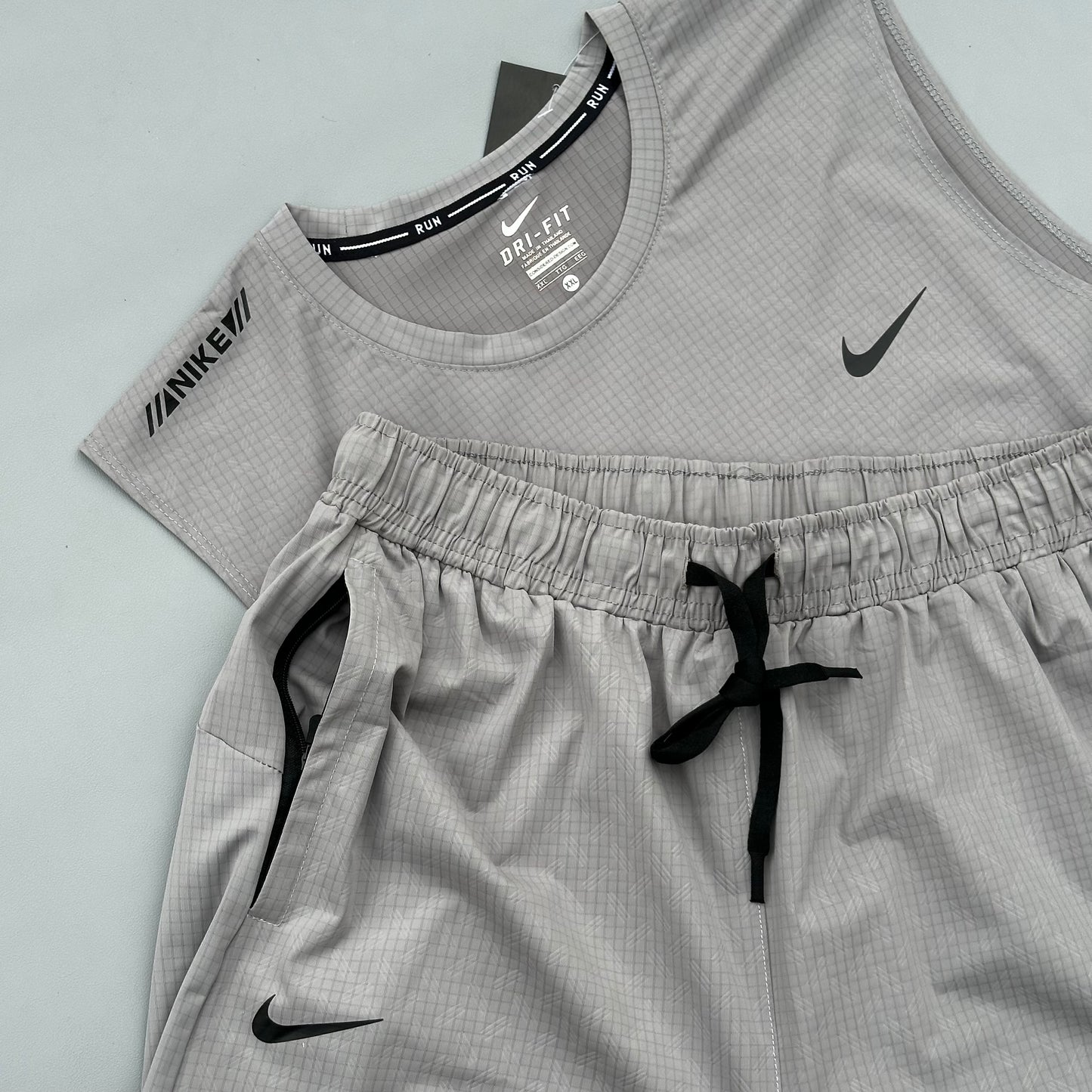 Set esqueleto (oficial)