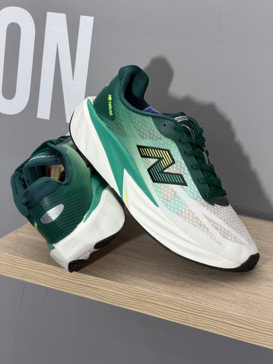 NEW BALANCE REBEL