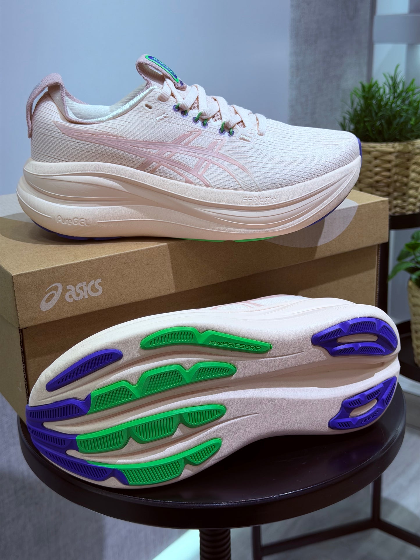 Asics Nimbus 28