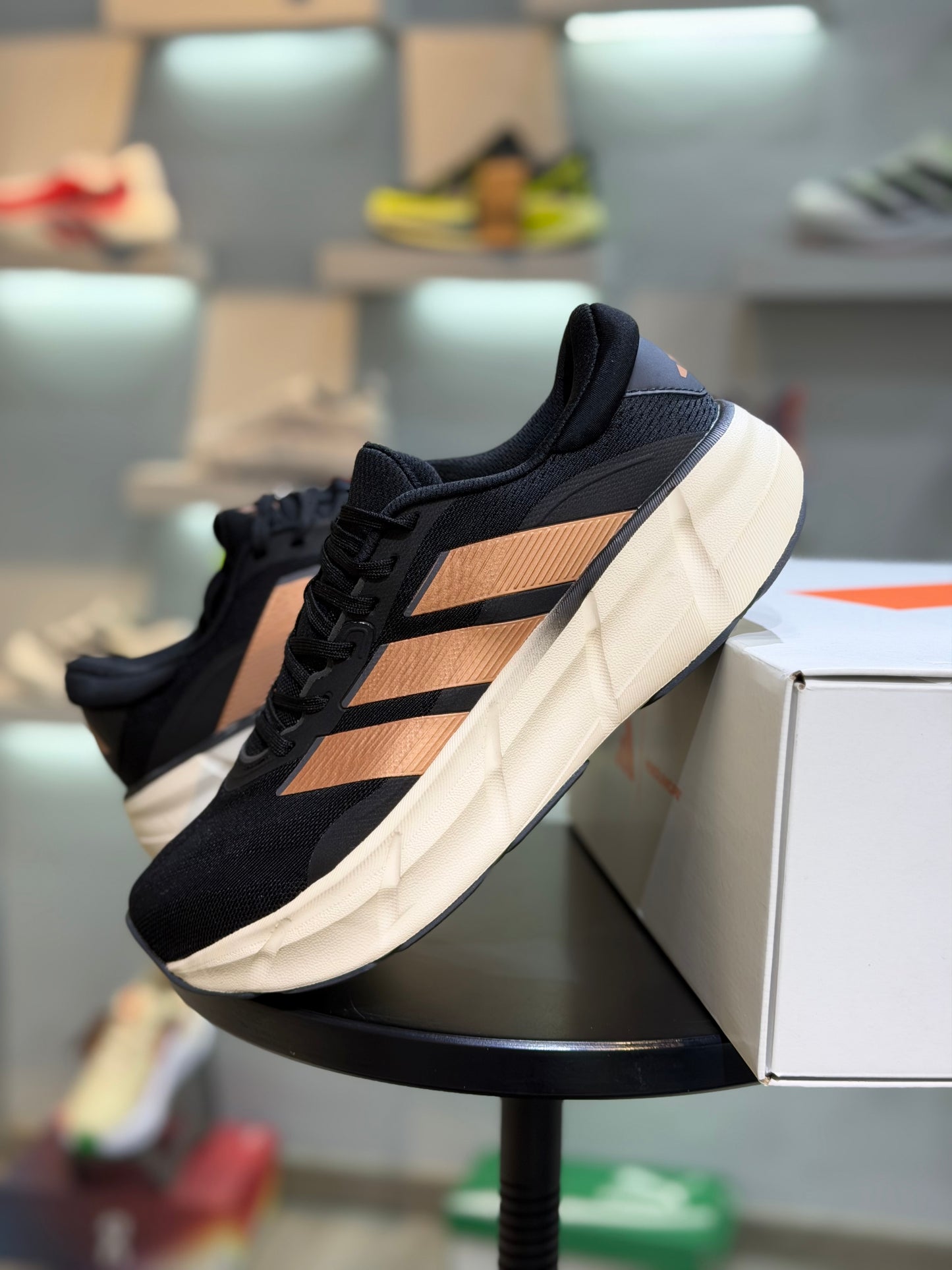 Adidas Questar 4