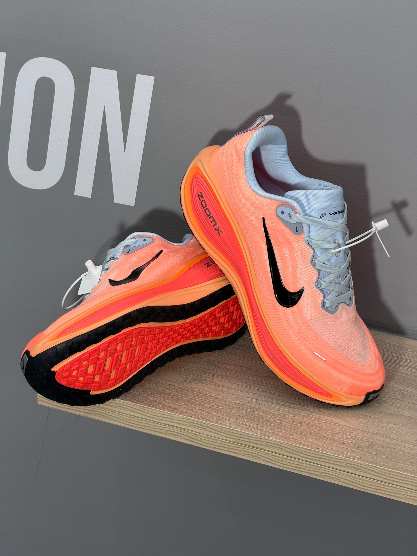 Nike Vomero Plus