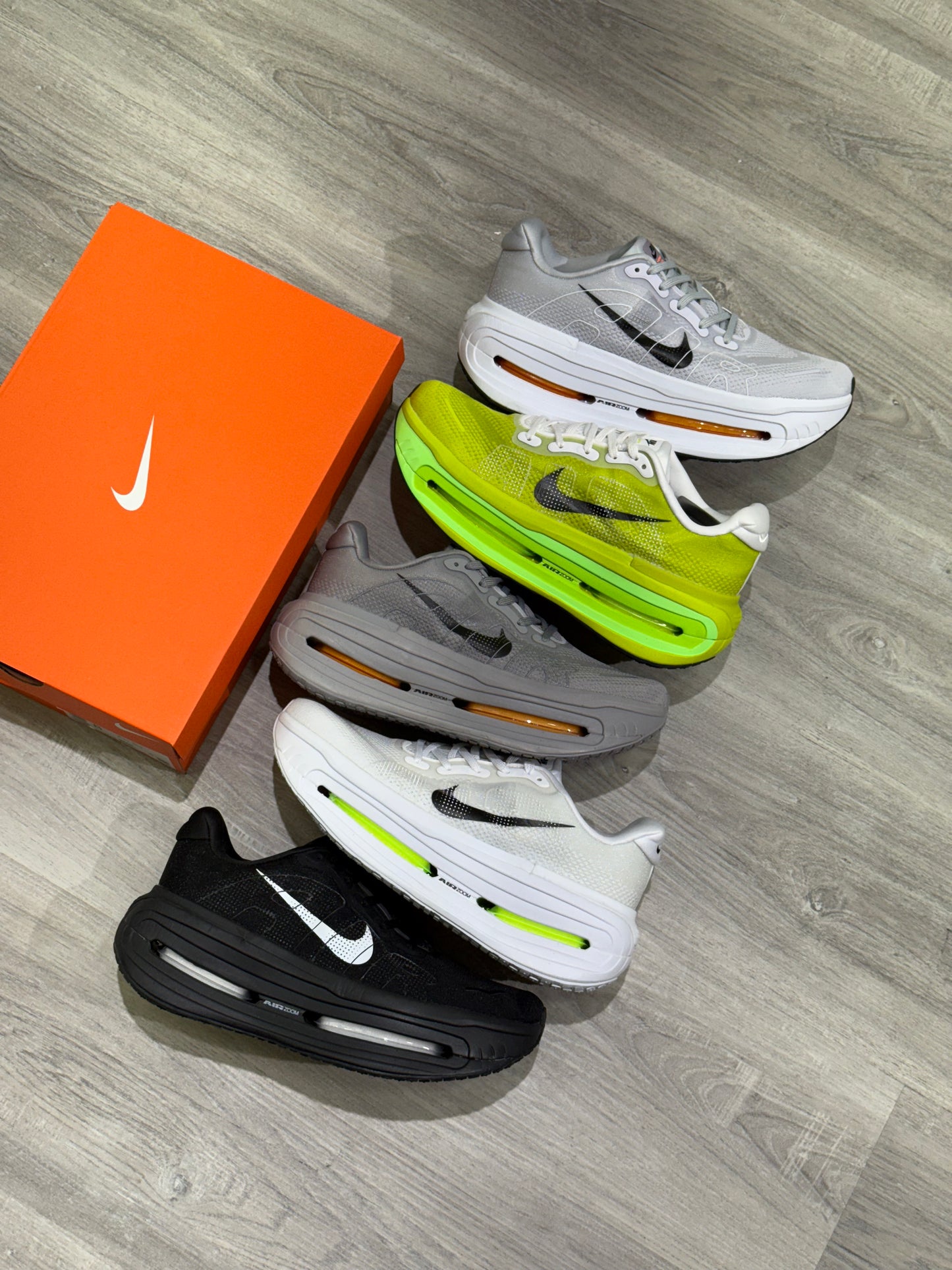 Nike Vomero PREMIUM