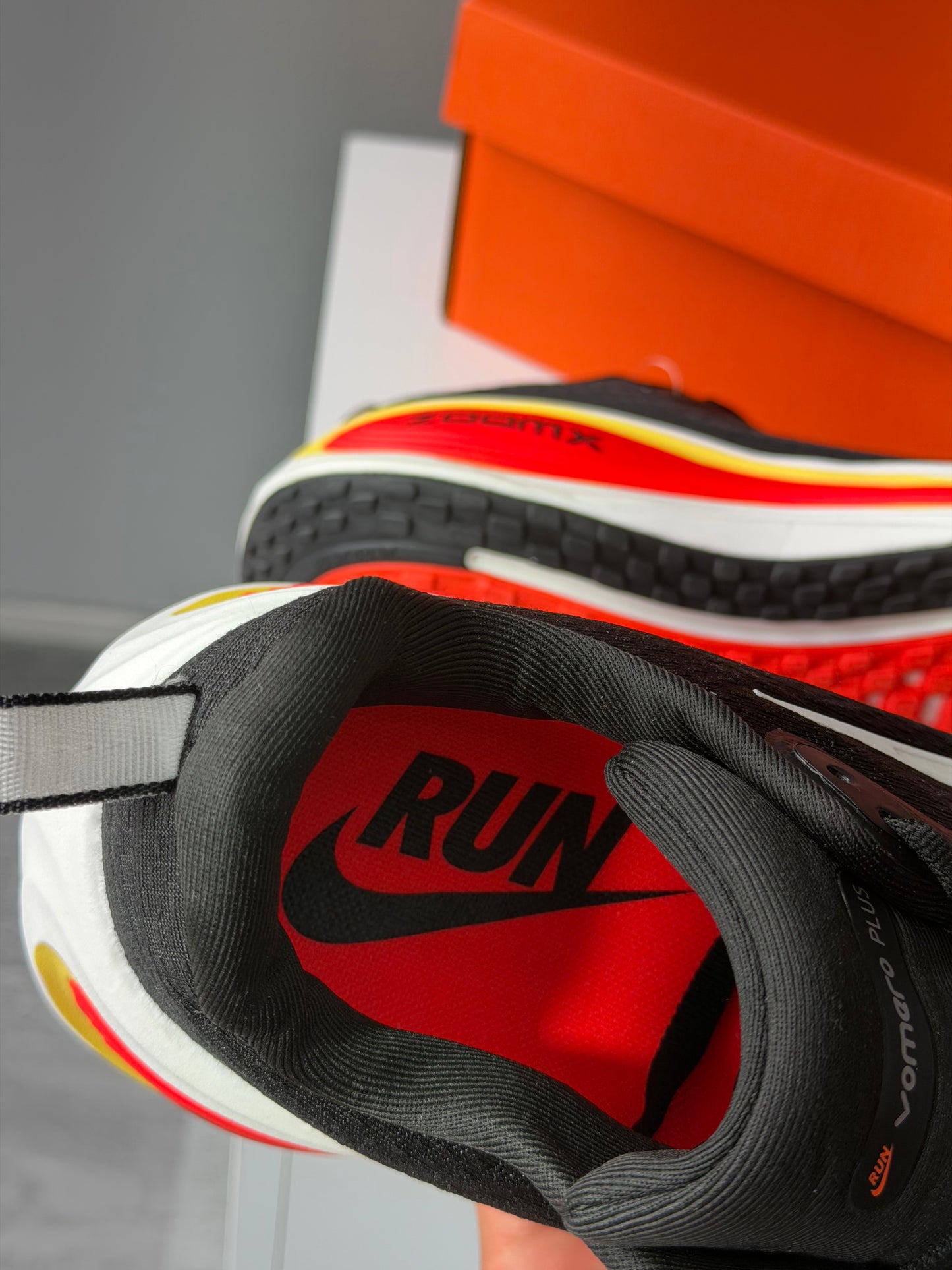 NIKE VOMERO PLUS