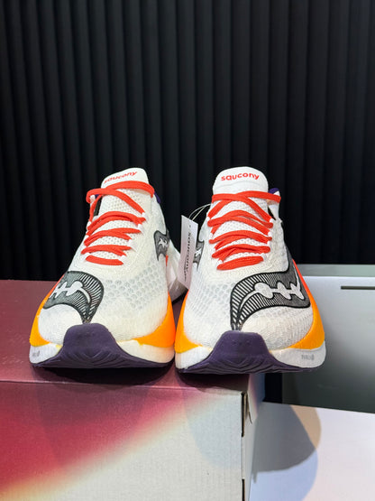 Saucony Endorphin PRO 4