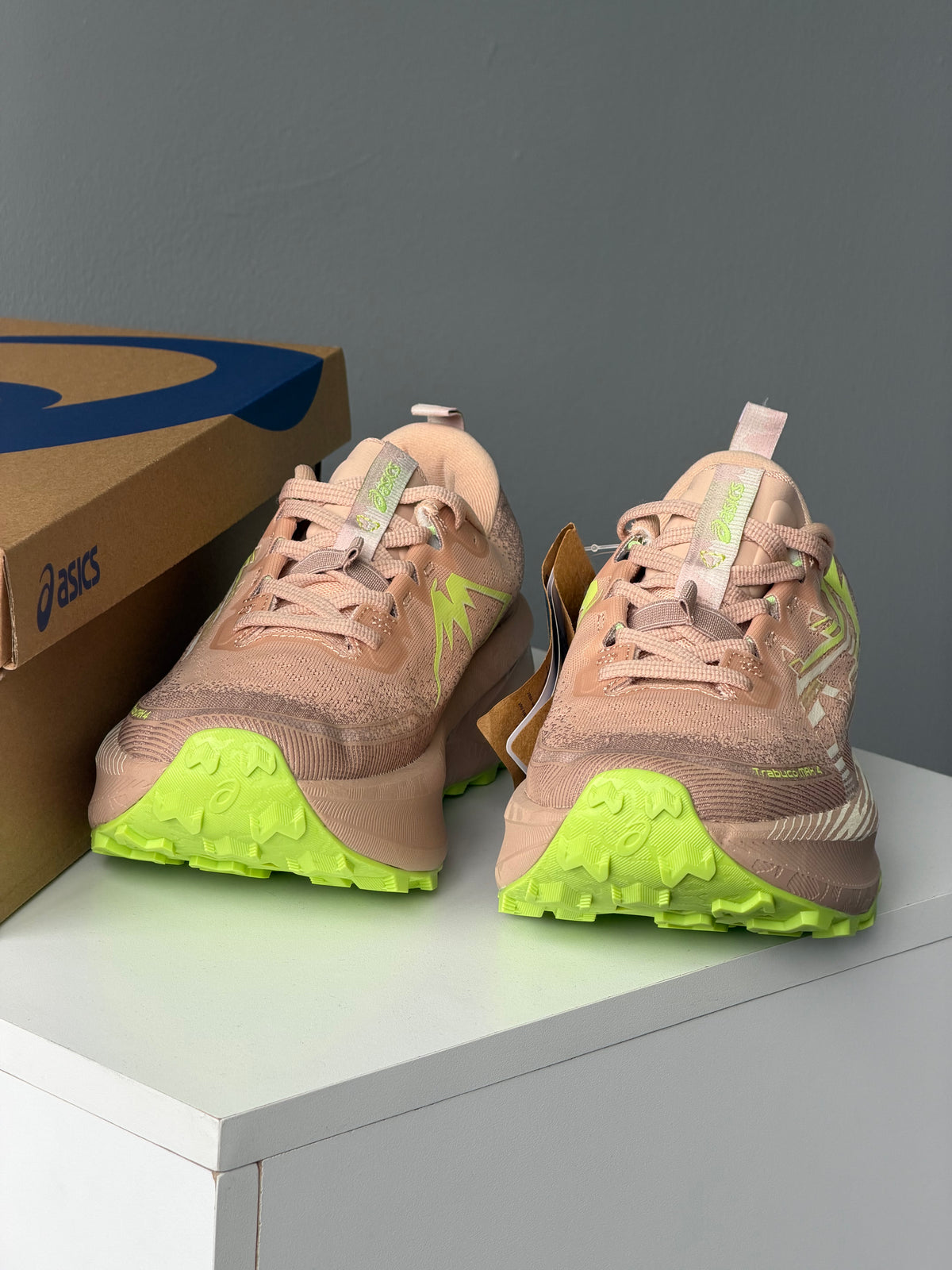 ASICS Trabuco MAX 4