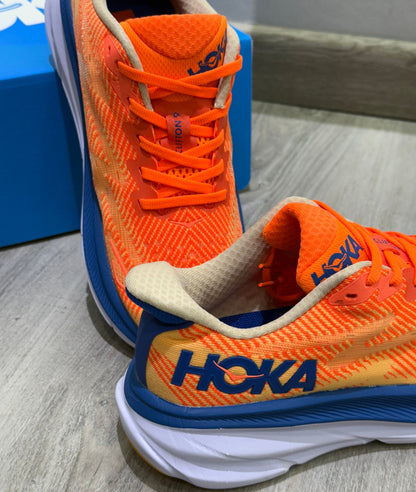 Hoka Clifton 9