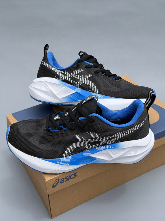 Asics Novablast 5
