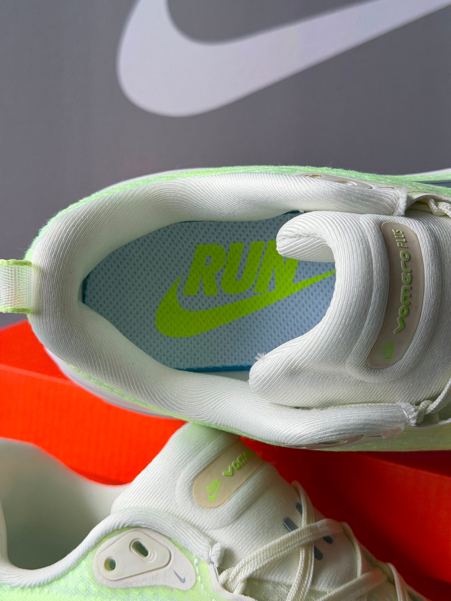 NIKE VOMERO PLUS