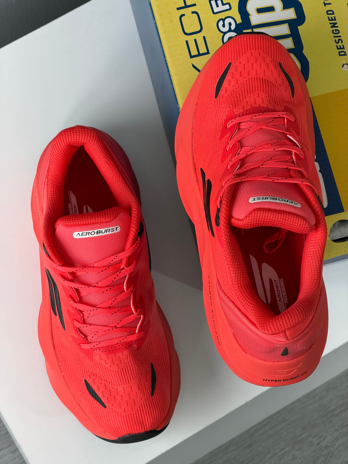 Skechers AEROBURST