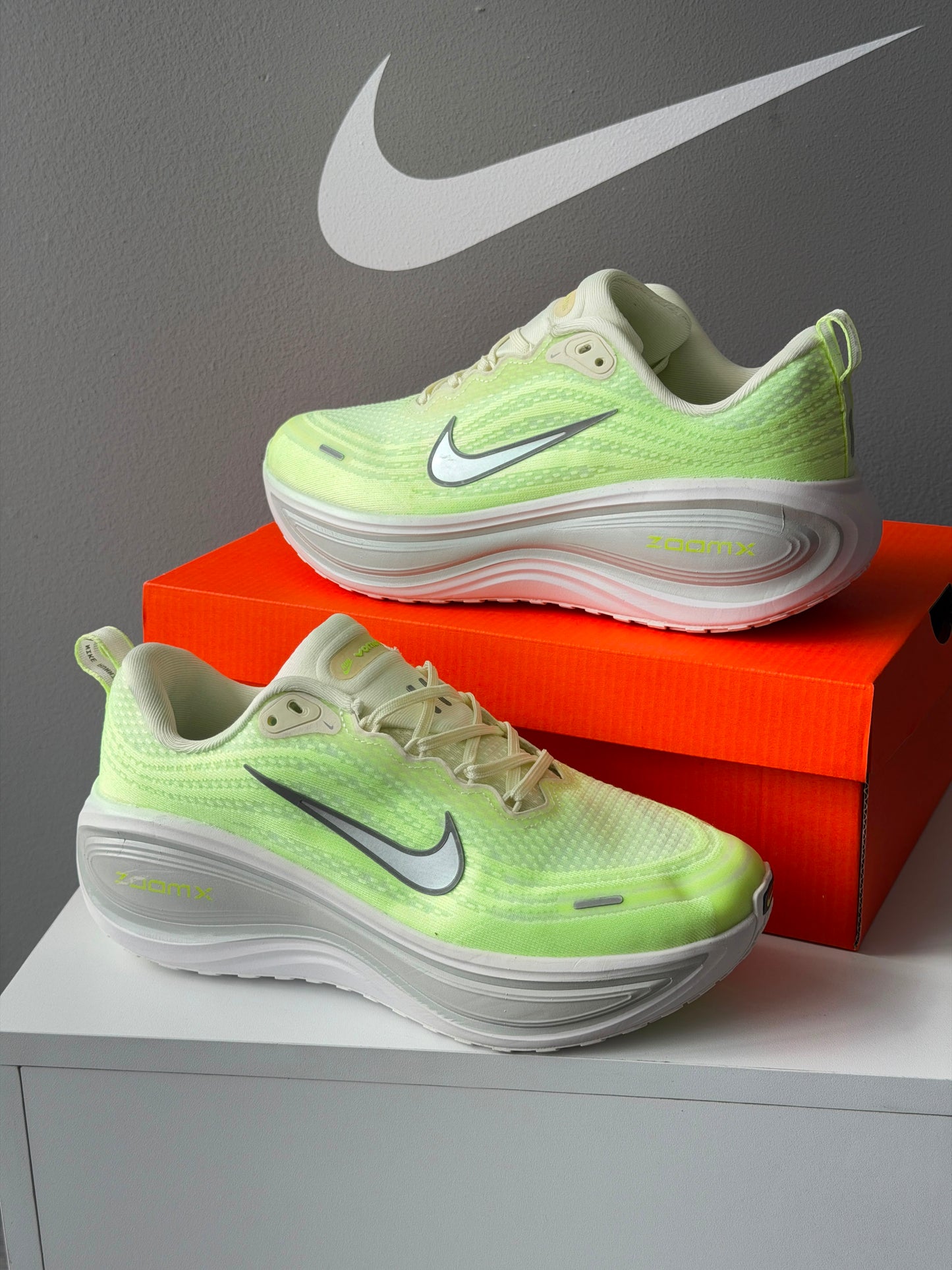 NIKE VOMERO PLUS