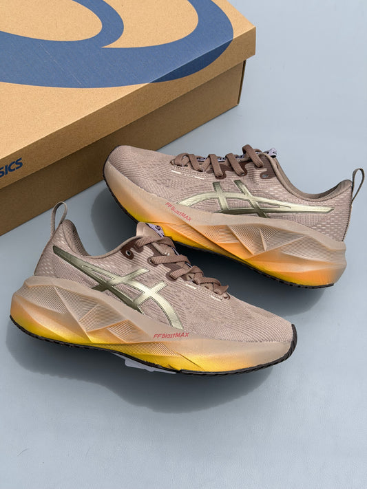 Asics Novablast 5