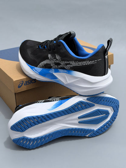 Asics Novablast 5