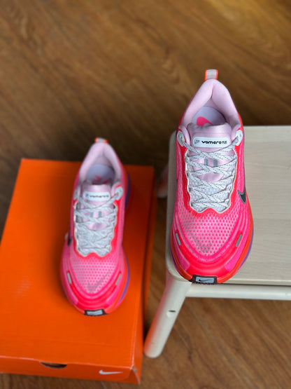 Nike Vomero PLUS