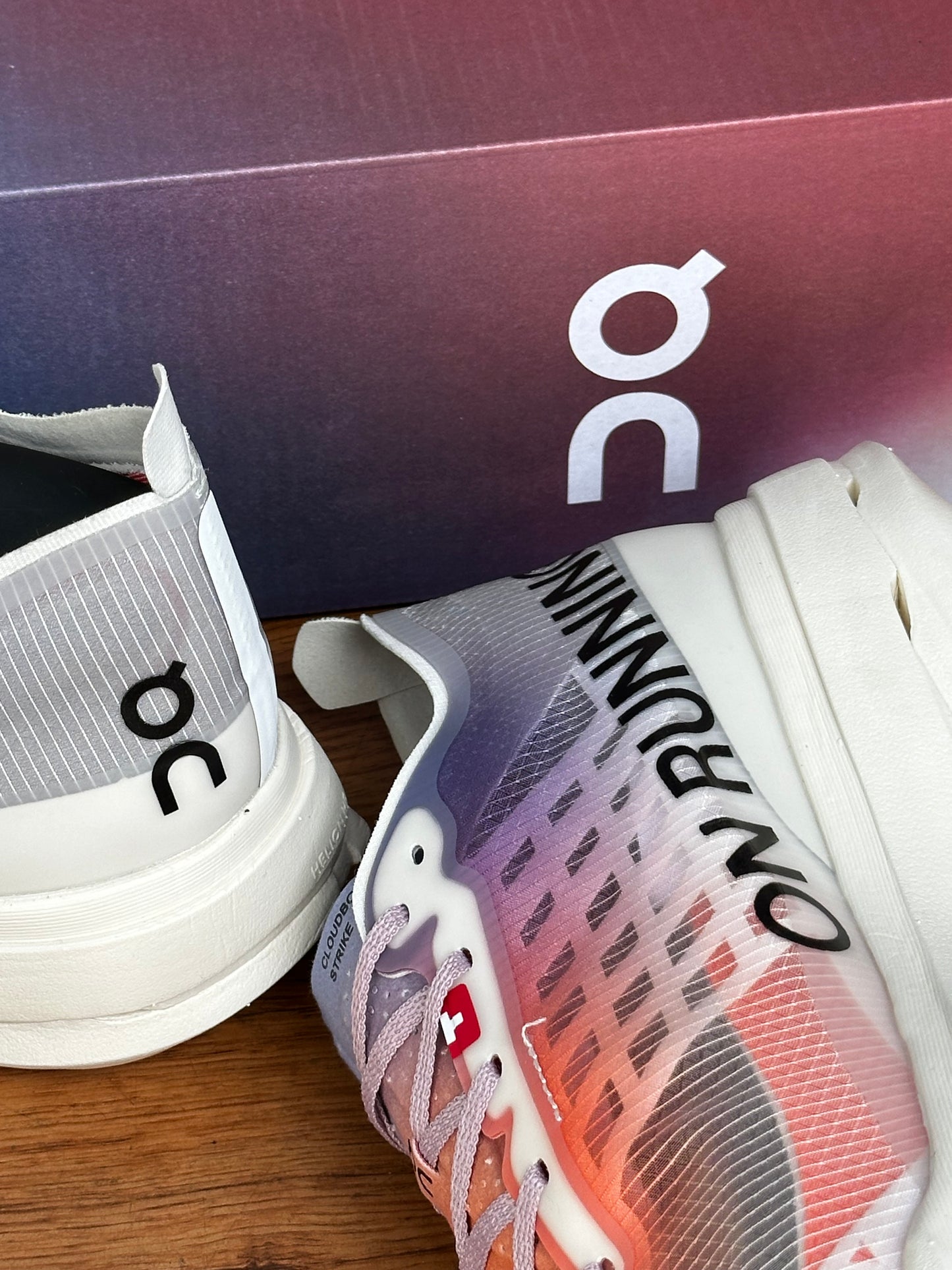 On Cloud Boom Strike