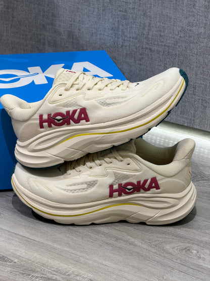 Hoka Clifton 10
