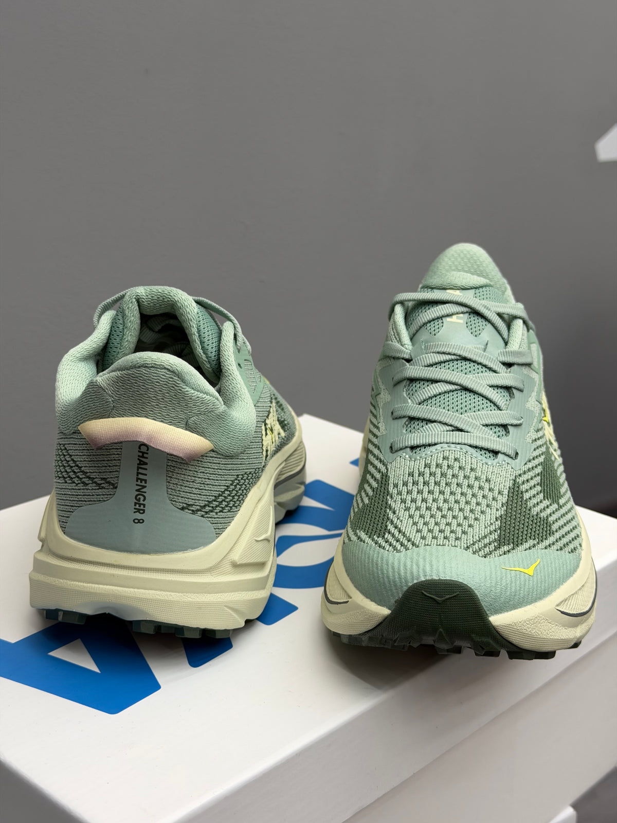HOKA CHALLENGER 8 GTX