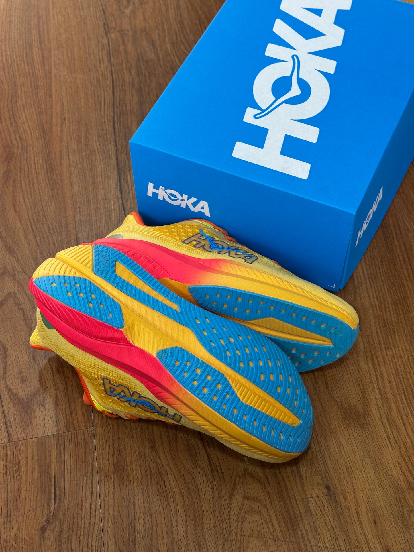 Hoka MACH 6