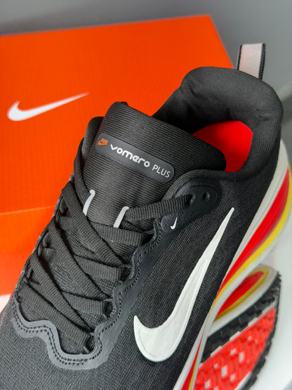 NIKE VOMERO PLUS