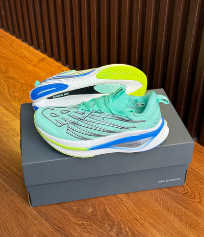 New balance élite V3