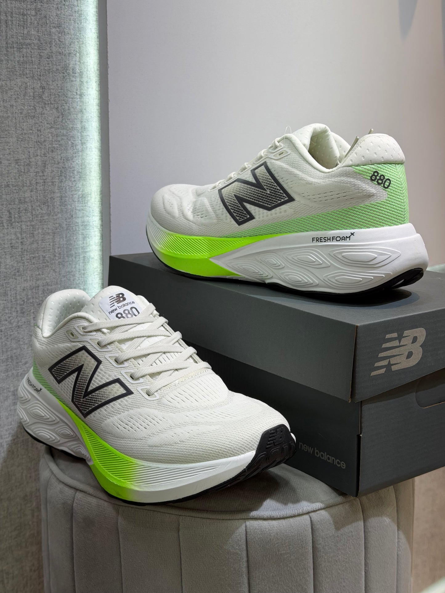 NEW BALANCE 880