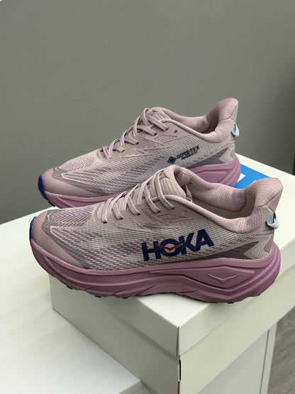 HOKA CHALLENGER 8 GTX