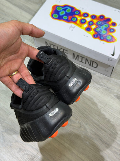 Nike Mind 002