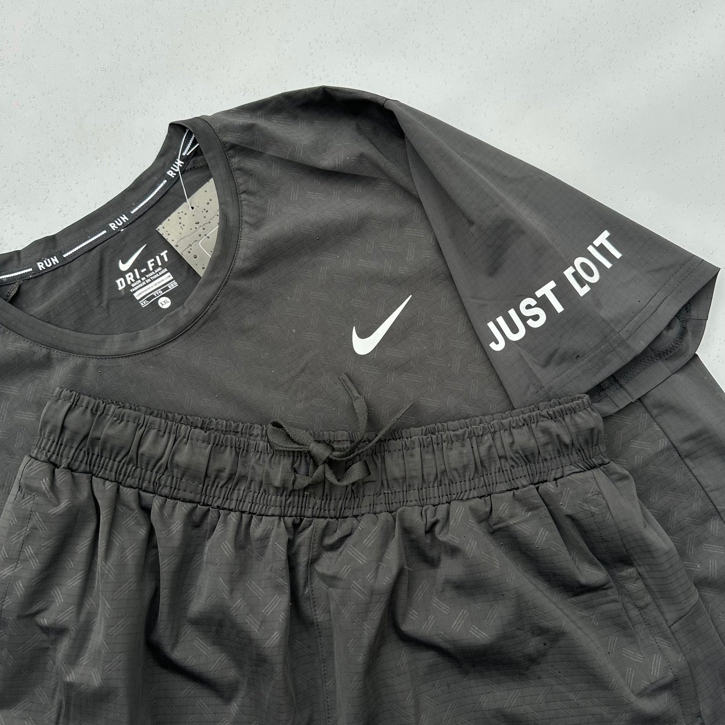 Set Nike negro (JUST DO IR)