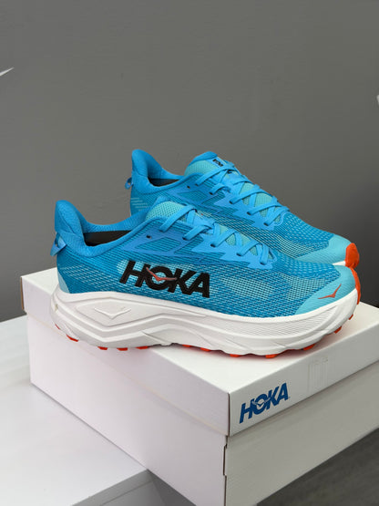 HOKA CHALLENGER 8