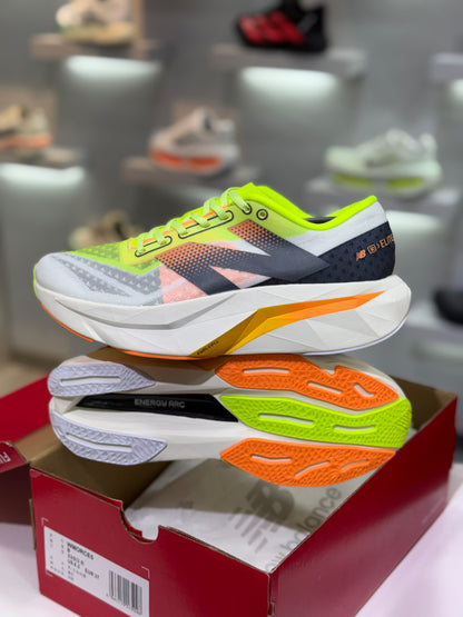 NEW BALANCE ELITE V4