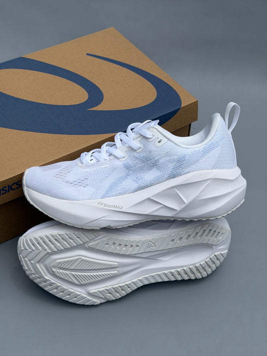 Asics Novablast 5