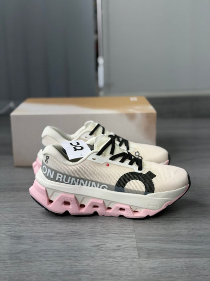 ON CLOUDMONSTER HYPER