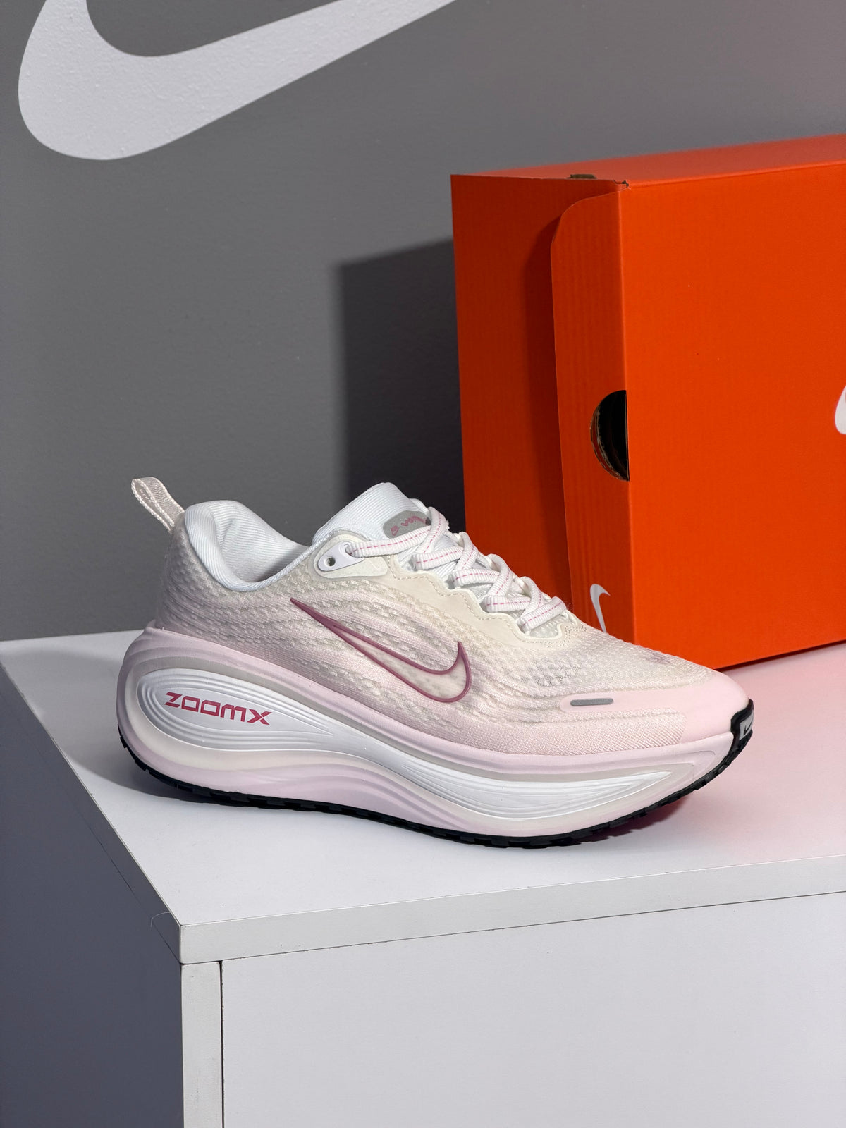 Nike Vomero Plus