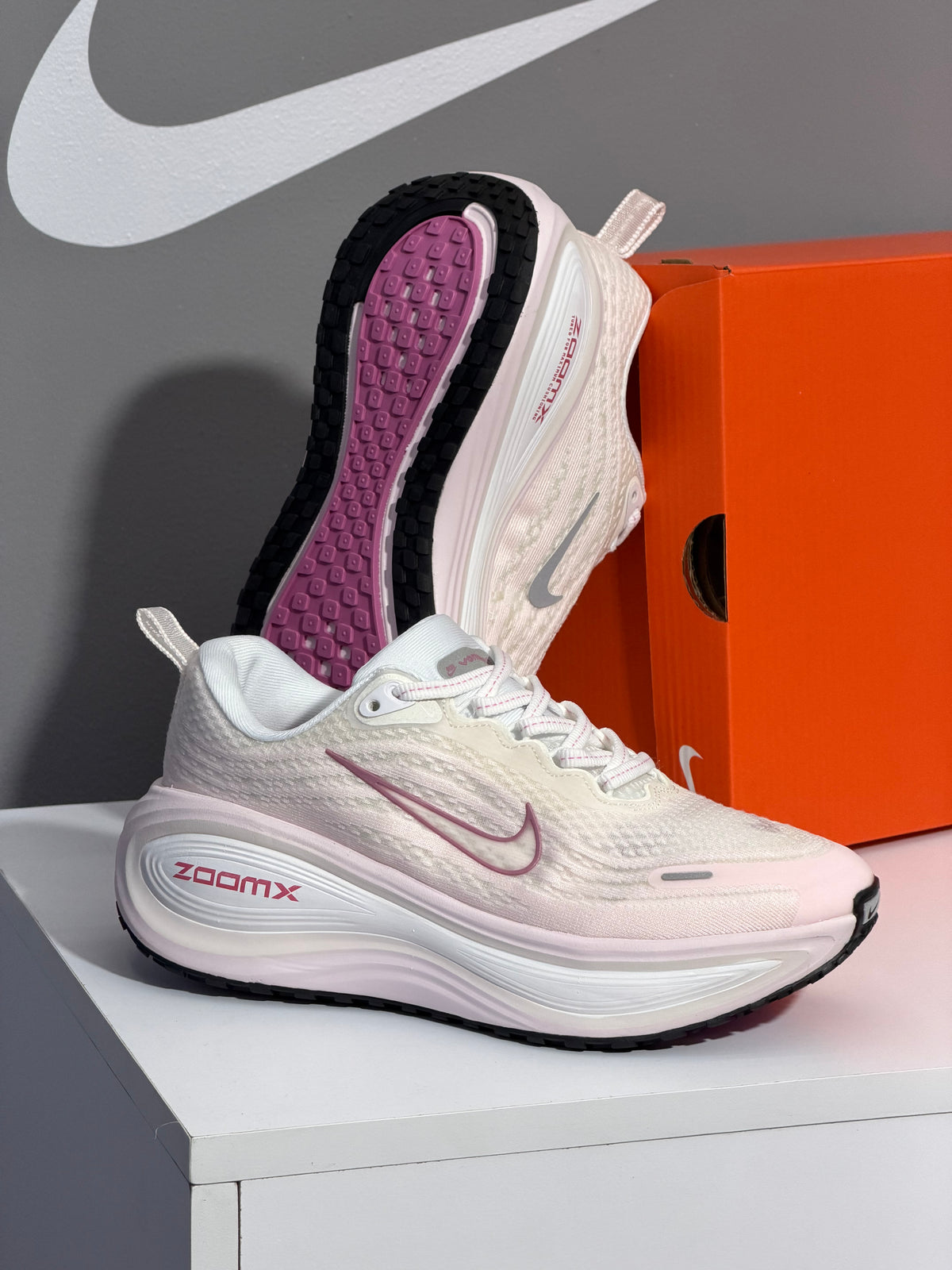 Nike Vomero Plus